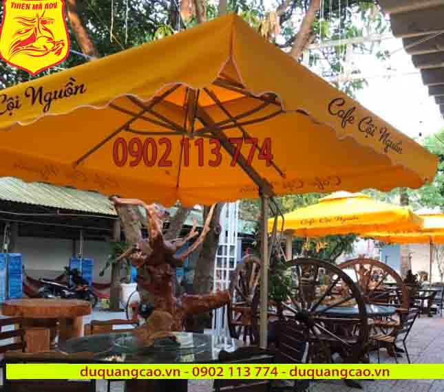 Dù quảng cáo lệch tâm vuông